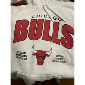 NBA Chicago Bulls White Men’s Medium Hoodie Sweater Hoodie Drawstring  Sz Medium